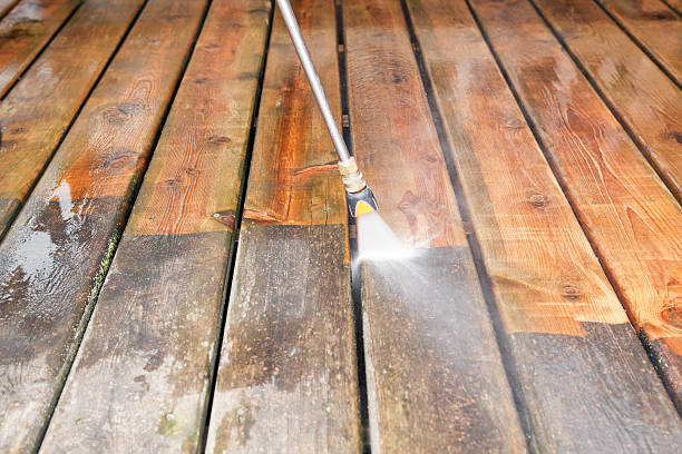 Why Choose Our Certified Pressure Washing Experts for Your Project Needs in Sunnyvale, CA?